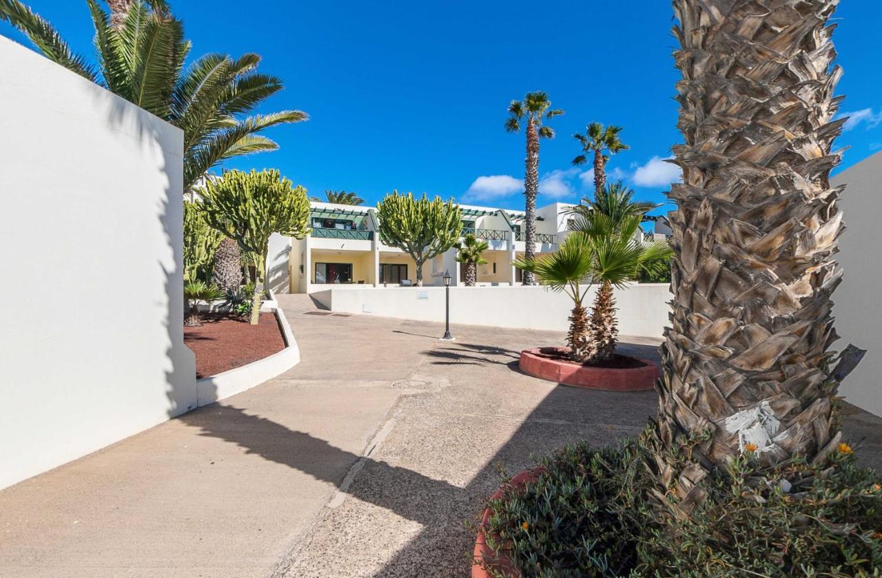 Casa Atlantis Playa Roca Lägenhet Costa Teguise Exteriör bild